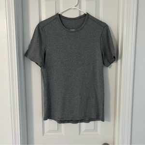 Men’s Lululemon 5 year basic tee (S)